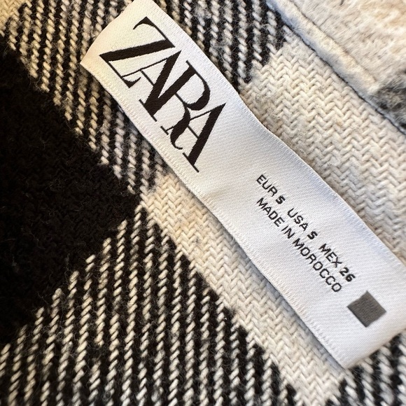 Zara Cropped Plaid Coat - Picture 3 of 8